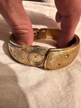 Vintage Timex Hidden Peekaboo Watch Bangle Gold Tone